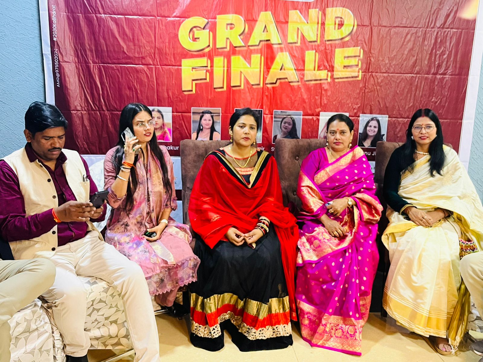 Judges panel seated at Bundeli Chef Season 3 grand finale