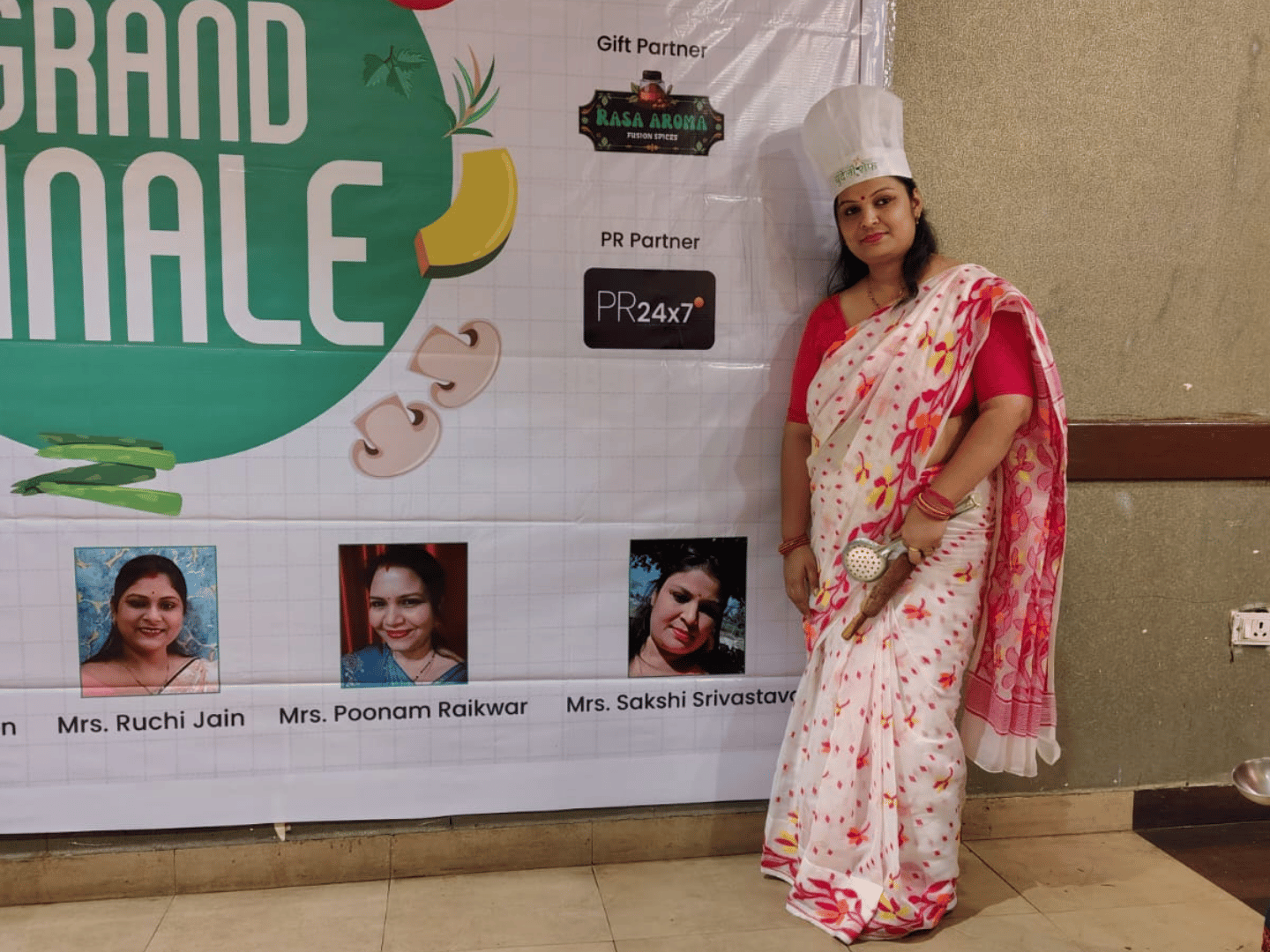 Bundeli Chef grand finale participant captured at the event venue